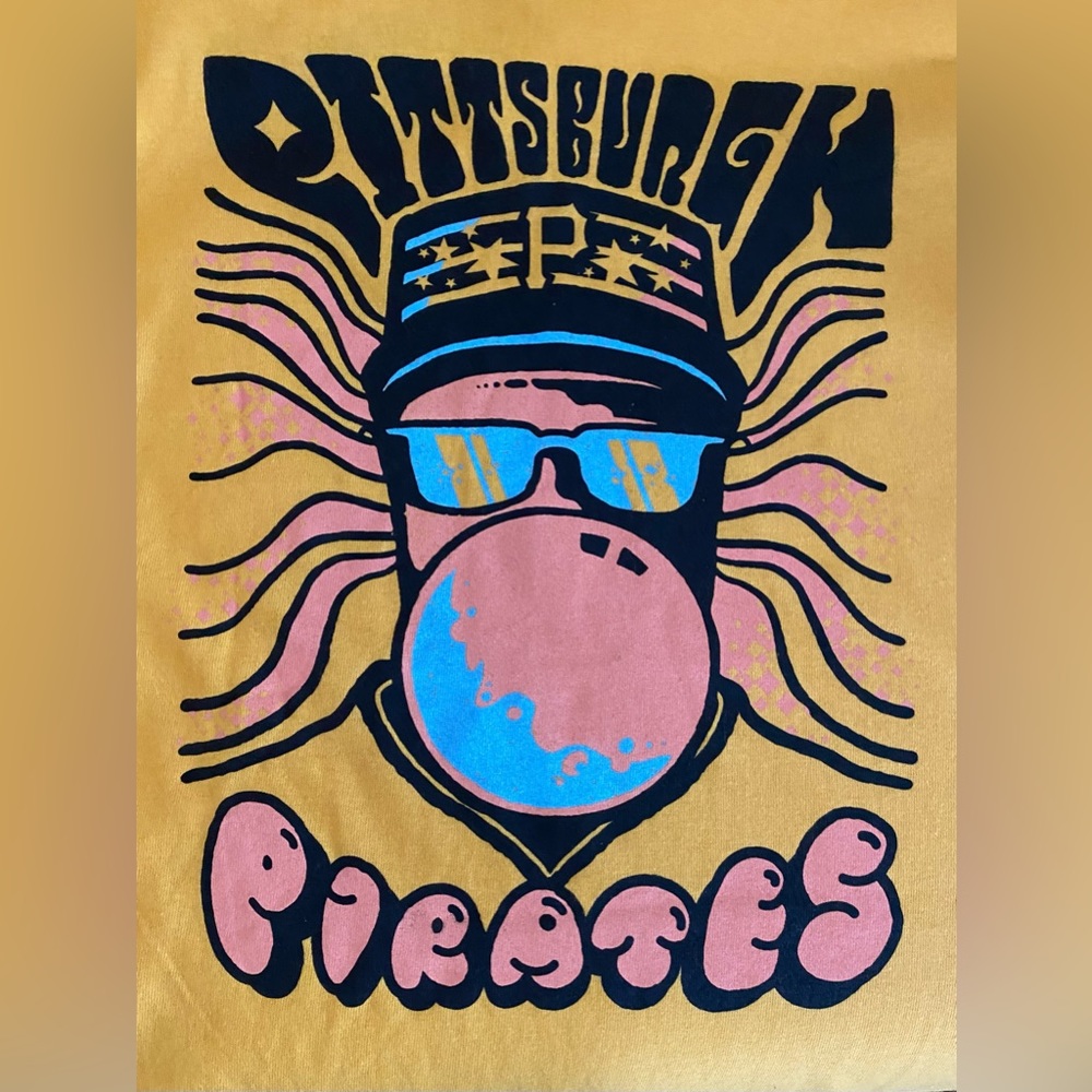 Pittsburg Pirates Tee